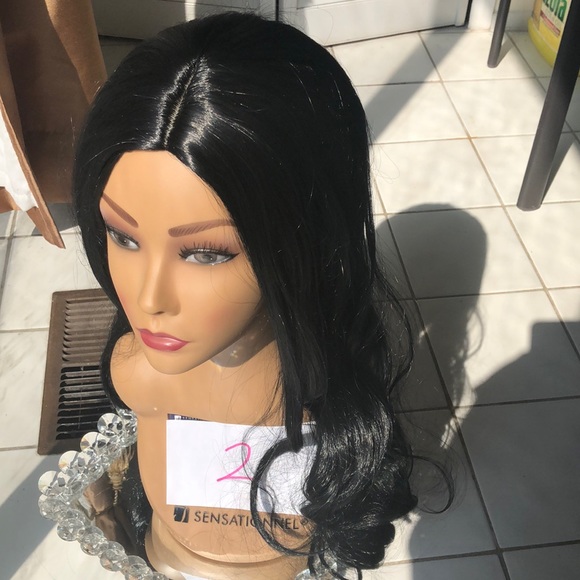 NEW long black wavy light curls wig - Picture 7 of 7